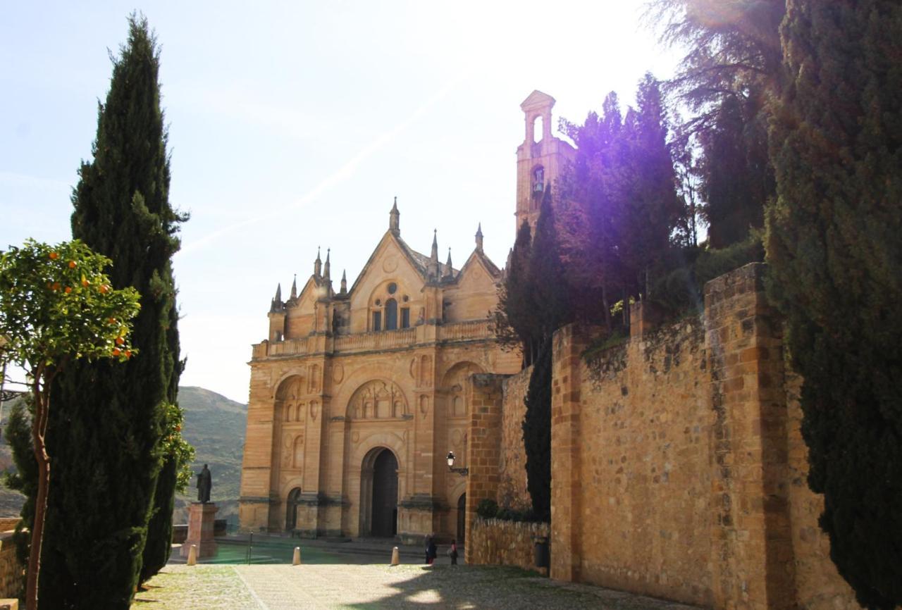 فيلا Casa Puerta De La Alcazaba أنتيكيرا المظهر الخارجي الصورة